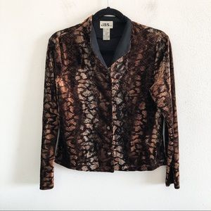 VINTAGE velvet animal print button cropped blouse